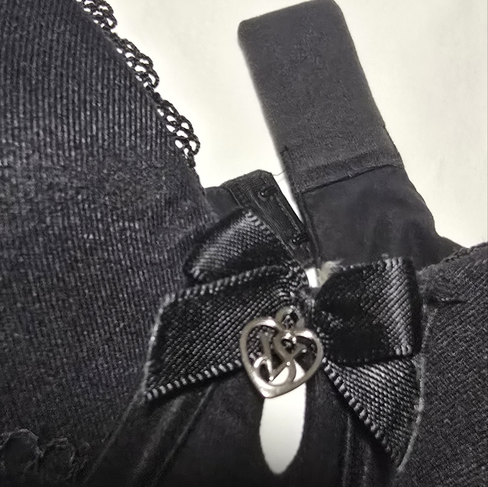 34D Victoria's Secret Body by Victoria Perfect Shape Bra With Black Lace Detail - Picture 5 of 10
